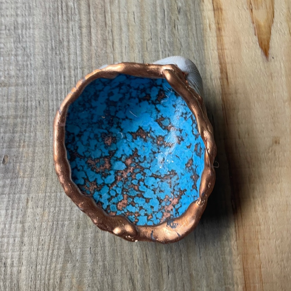 Medium copper and blue ring dish